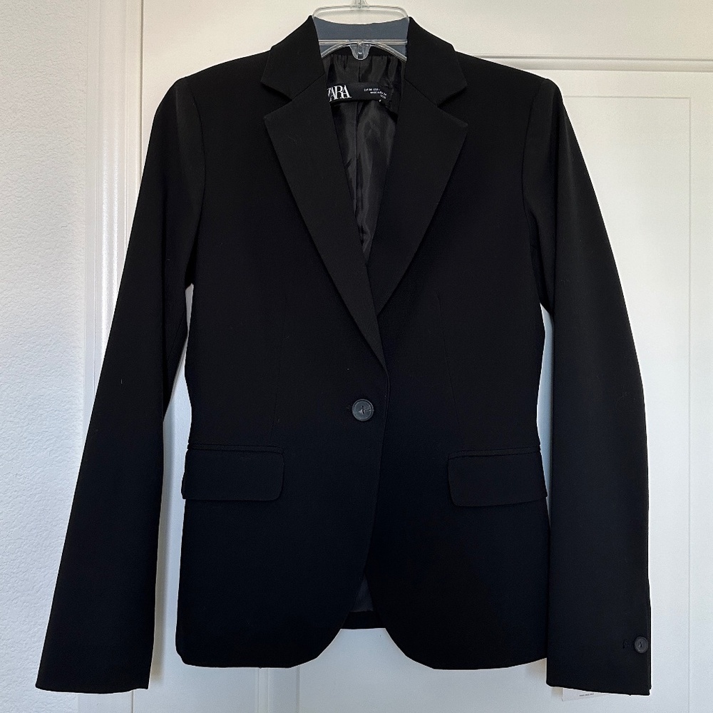 Zara Women's Black Blazer/Jacket (Size 2)